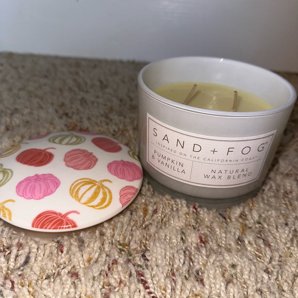 Sand and fog 🎃pumpkin and vanilla  🍂holiday fall candle